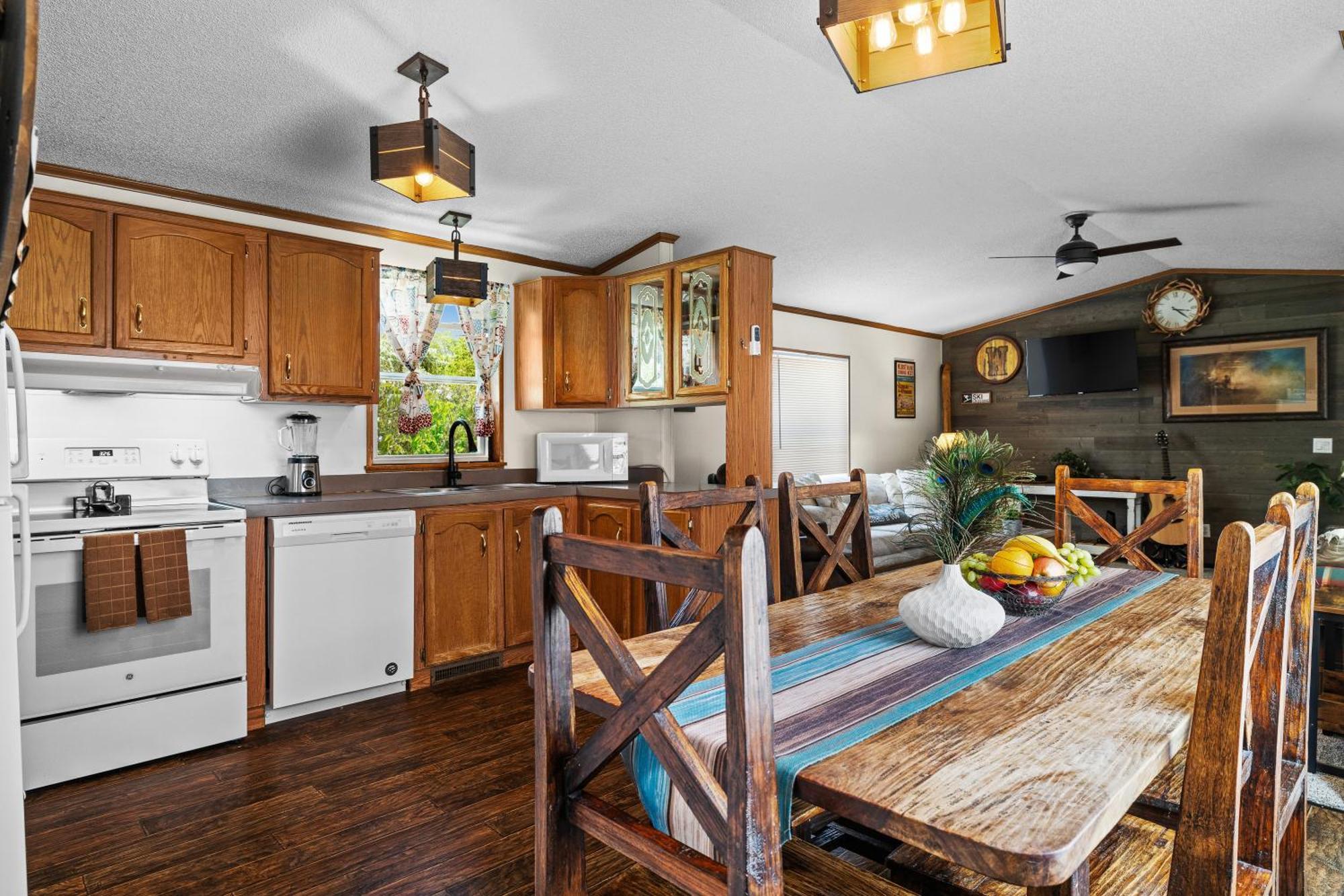Let'S Go ! Fisherman, Families, Pools One Minute From Your Door, Comfort, Location Perfect, Amenity-Rich, Pup Friendly, Discover An Exceptional Wyoming Stay, Thermopolis River Walk Home At Hot Springs State Park, 'Where Families And Fisherman Stay' エクステリア 写真